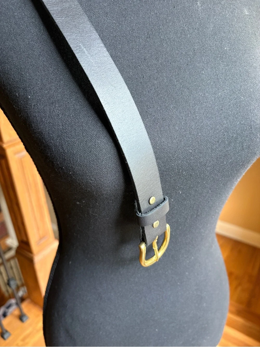 Nisolo Naomi Leather Belt Black Gold Brass XS